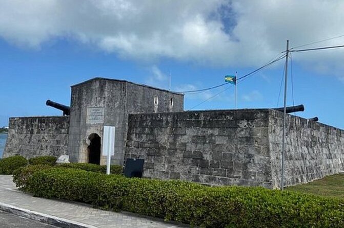 Private Transport to Airport, Hotel, Port in Nassau Bahamas - Cruise-port pickup and the walk outside the terminal