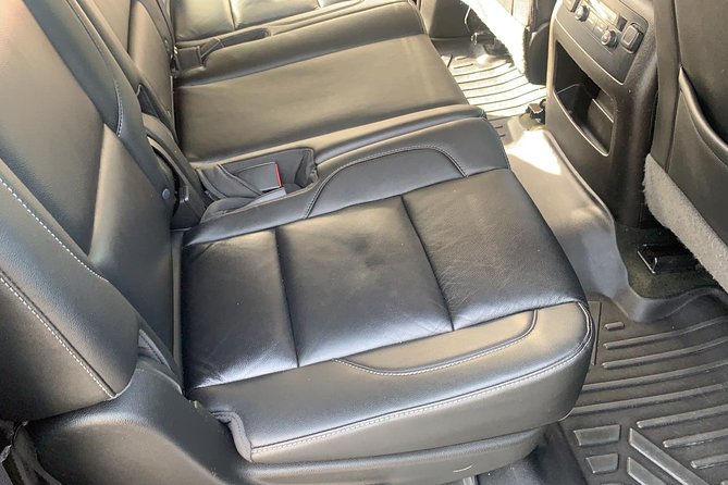 Round trip Airport Private Transfer (Nassau Limousine) - The ride to your hotel, villa, or Atlantis