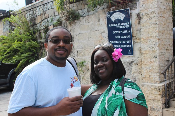 Rum Reggae and Rhythms Tour: Dancing and Cocktails - The guides make or break the atmosphere