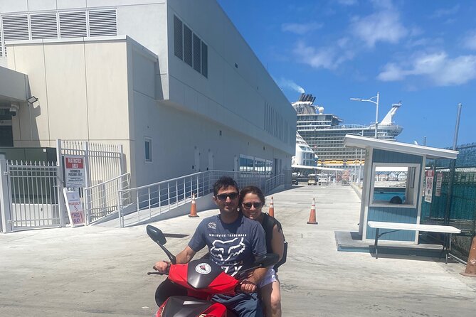 Scooter Rental Nassau - The two-rider question: useful savings or cramped seat?