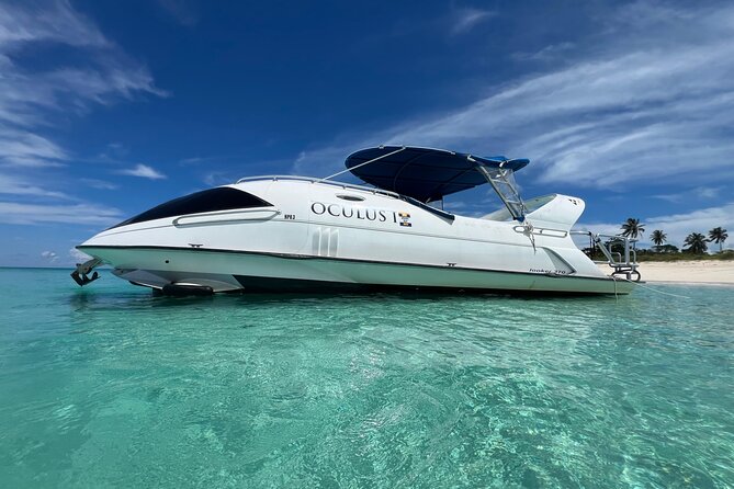 Semi Submersive Glass Bottom Boat Eco Tour in Paradise Island Bahamas - The Crew Makes the Short Trip Work