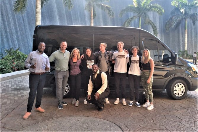 Small Group/ Family Private Roundtrip Airport Shuttle - The Return Trip Requires More Attention