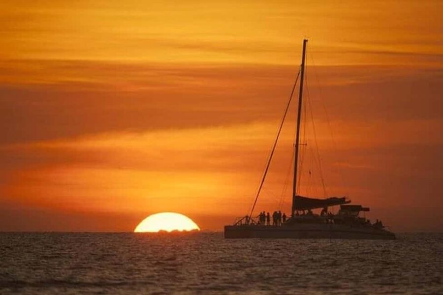 Sunset Cruise In Paradise - From Your Hotel to Paradise Island
