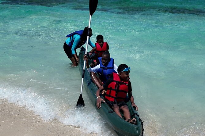 Swimming Pigs, Snorkeling and Beach Tour in Nassau Bahamas - How the Crew Shapes the Day