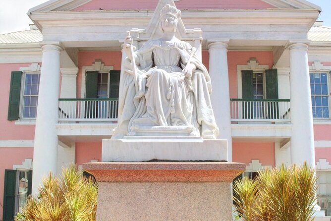 Tour of Nassau - A small-group way to get your Nassau bearings