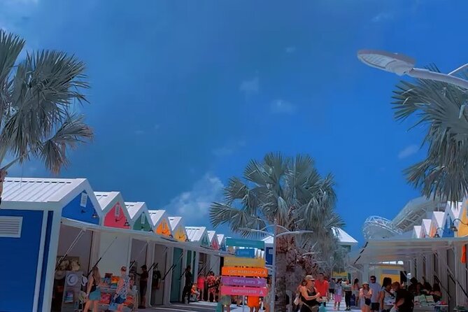 Tour of Nassau - Central Nassau, the Straw Market, and local shopping